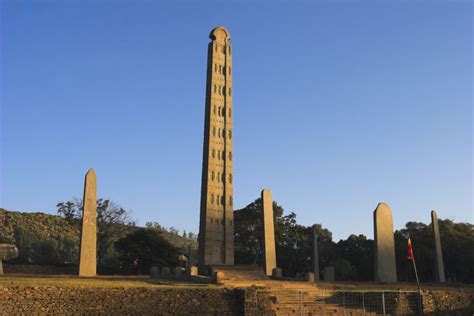   De Stele van Aksum Een Monumentale Reflectie van Macht en Spiritualiteit